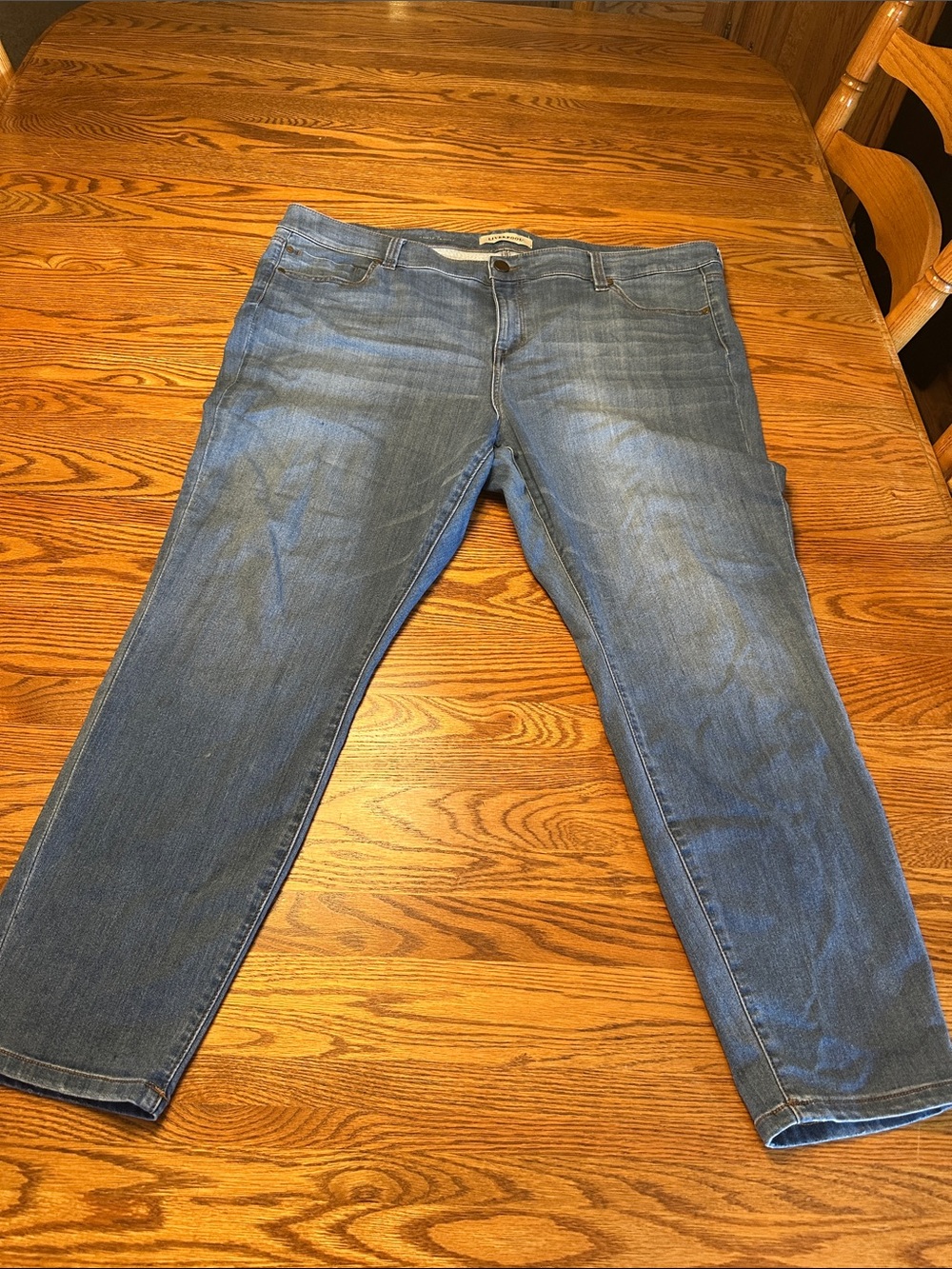 Liverpool Women's Ankle Jeans in Medium Blue Wash